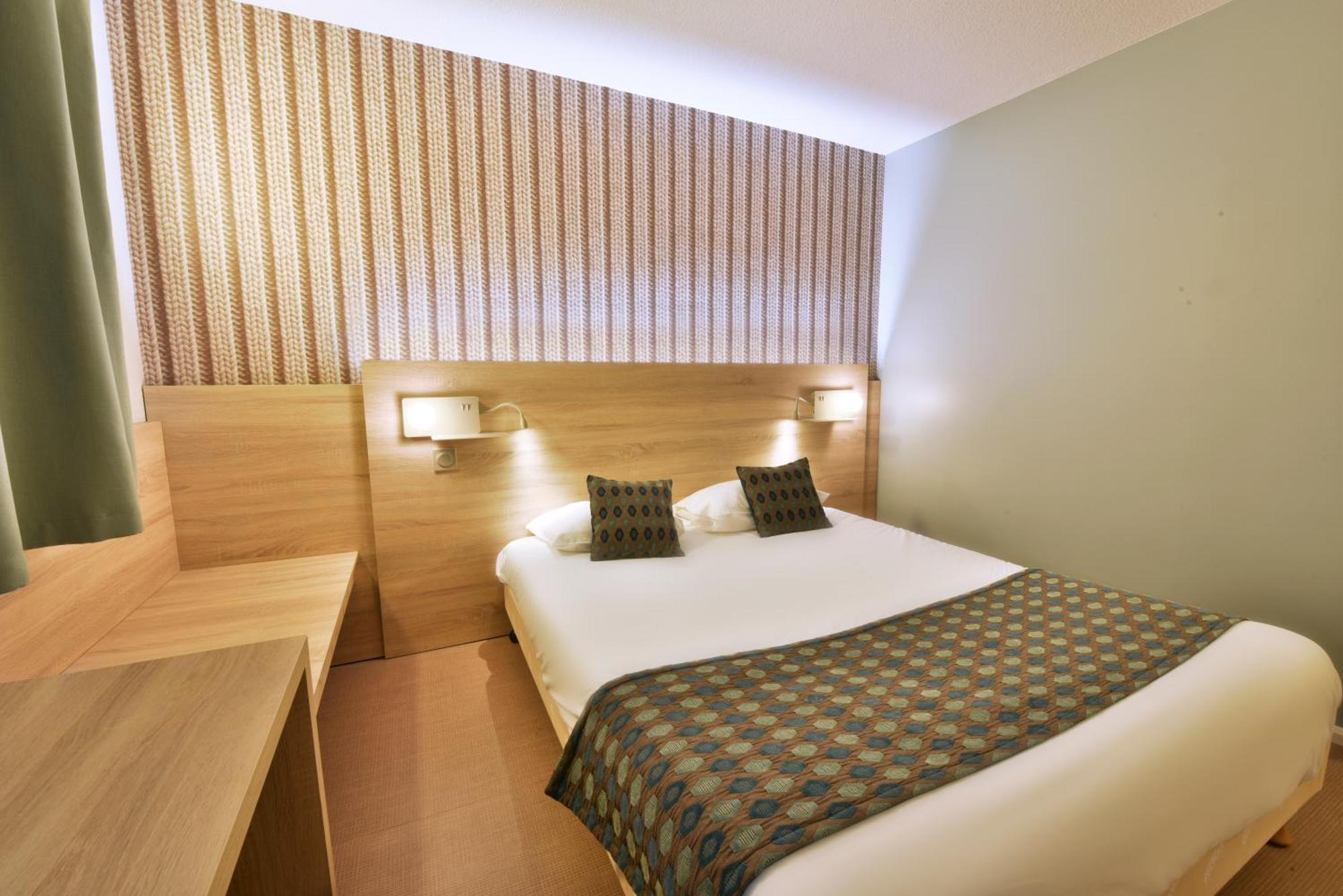 Brit Hotel Landivisiau Eksteriør billede