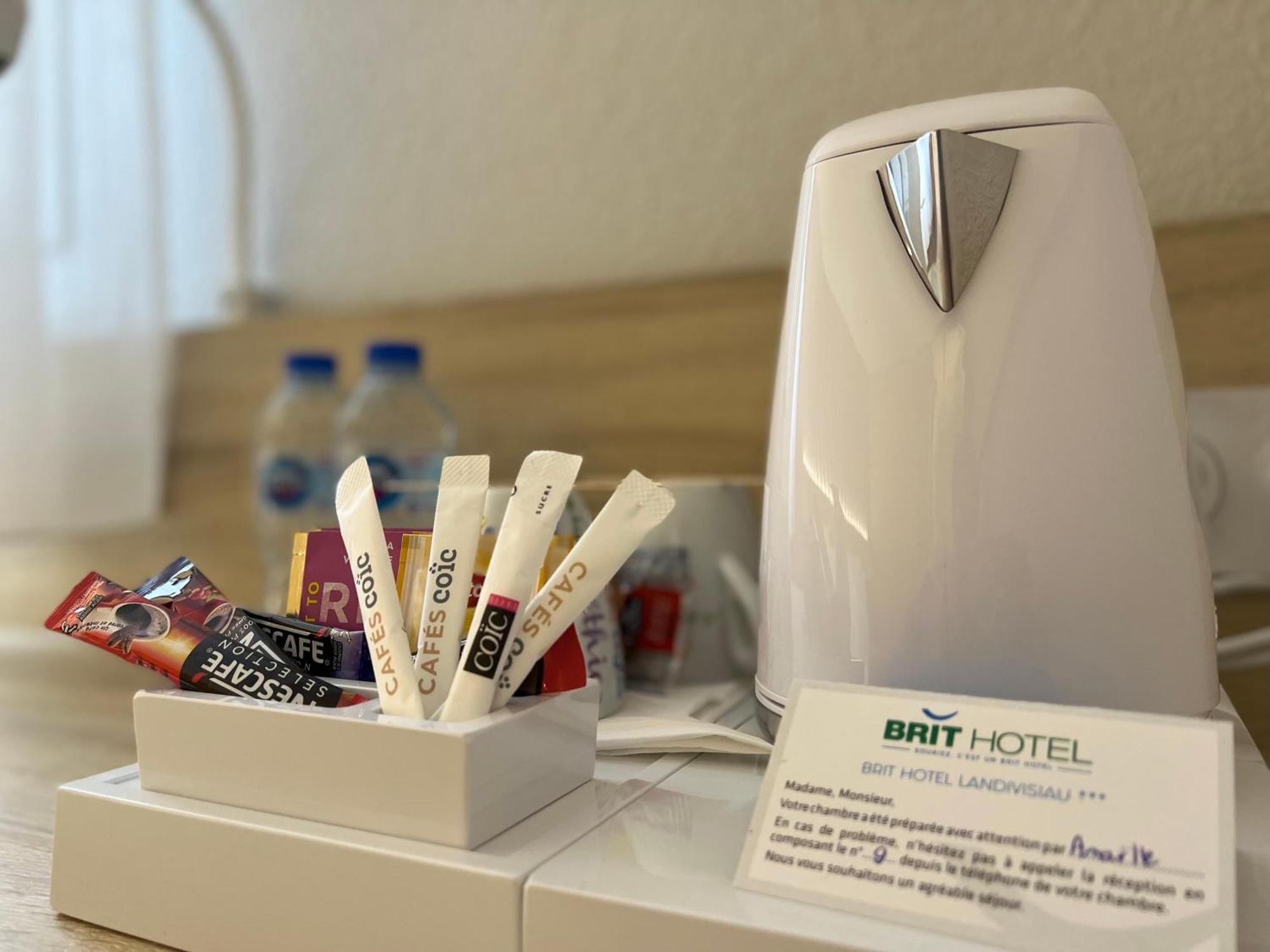 Brit Hotel Landivisiau Eksteriør billede